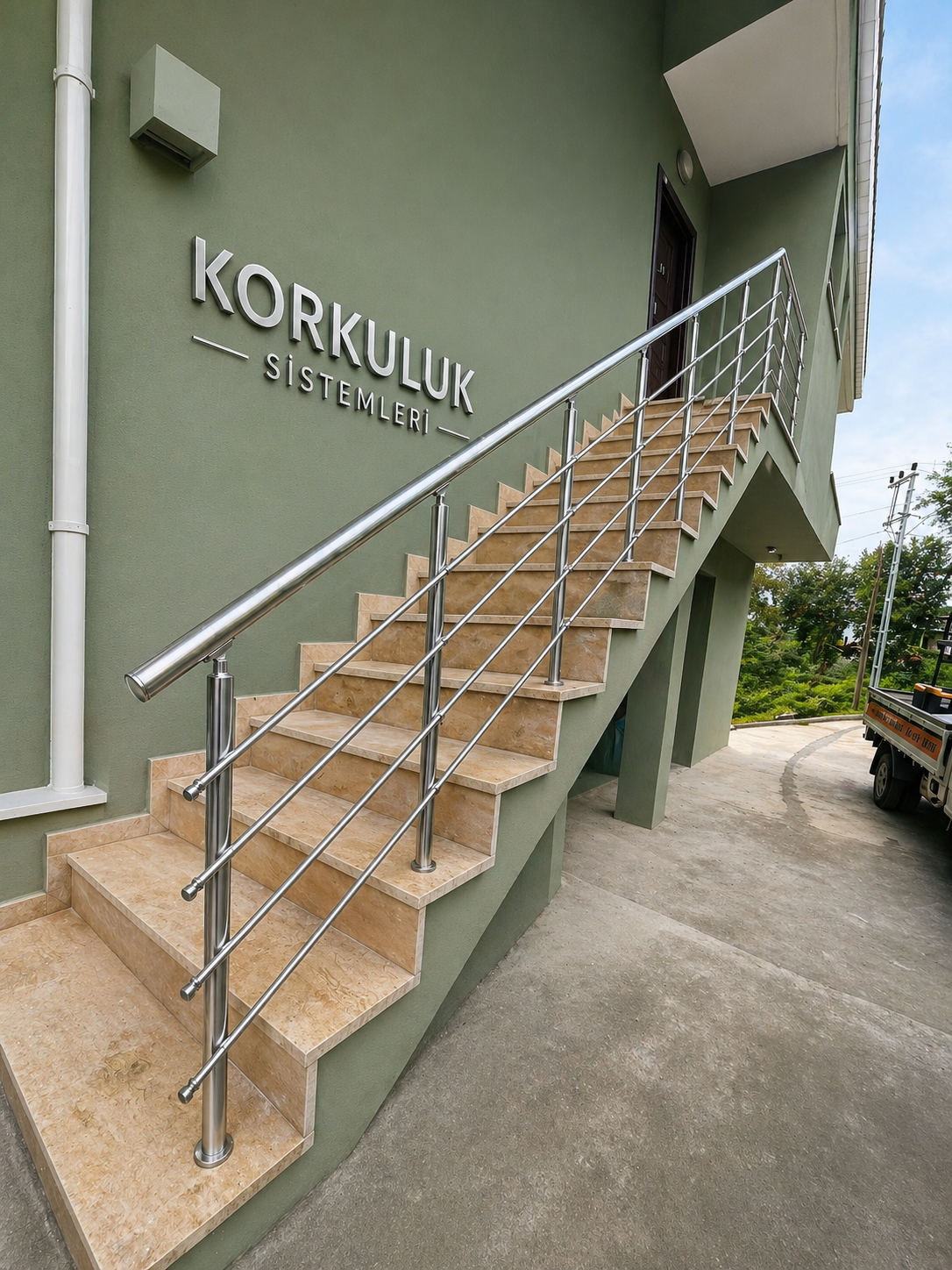 Paslanmaz Korkuluk Merdiven Uygulaması